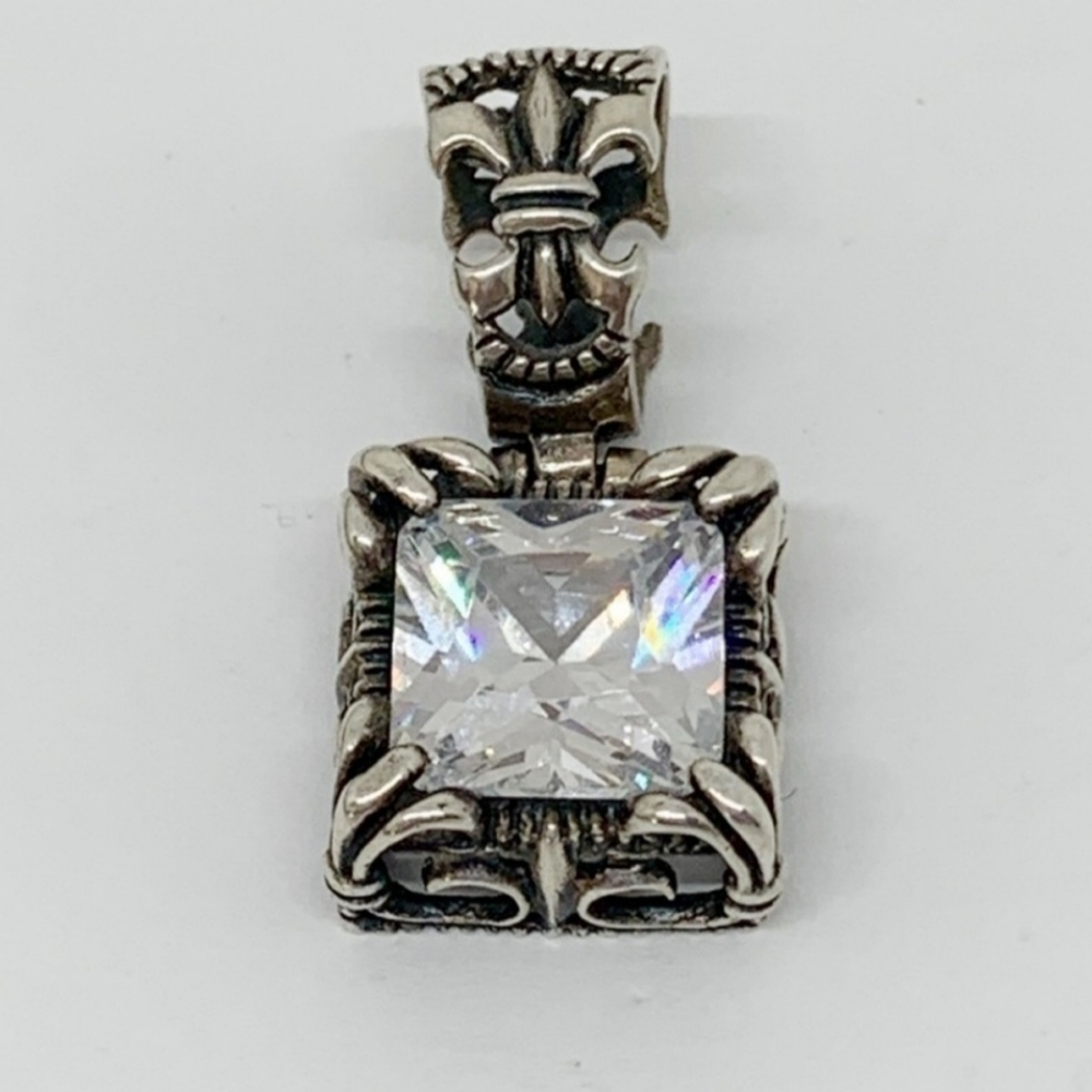 Silpada sterling silver Uptown filigree CZ pendant